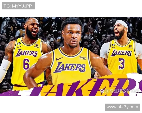 夸梅直言布朗尼一年无进步威少积极跑动更具价值